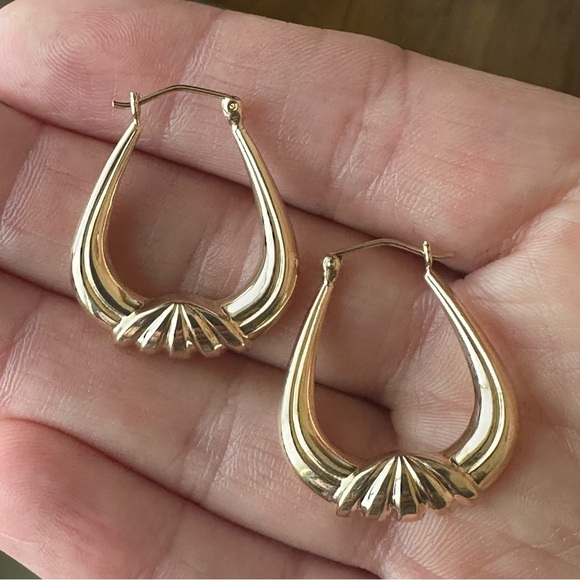 14k Solid Gold Hoop Earrings - Picture 16 of 16